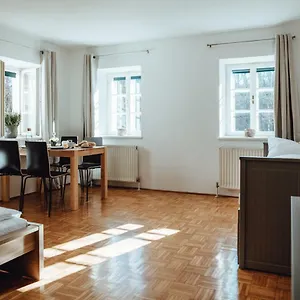 https://arenberg-29b.salzburghotels.net